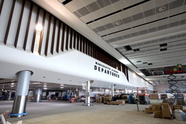 manchester-airport01EAA6AE-CB2C-1A9B-FA3D-9C19CE07FE09.jpg